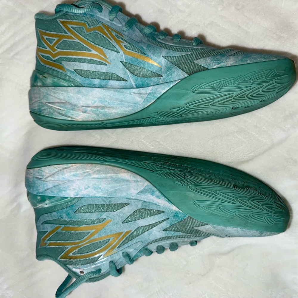 Puma Teal and Light Teal Athletic Sneakers - Picture 6 of 10